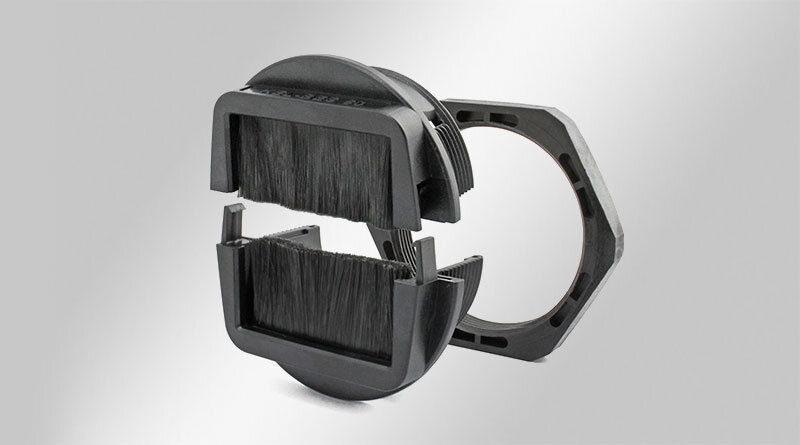 KEL-BES-S | Split cable gland with brush strips